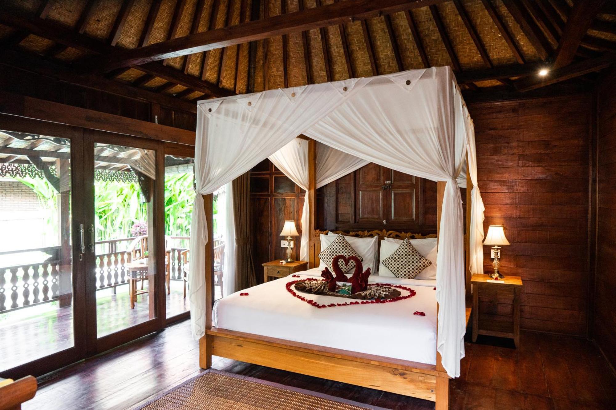 Ari Cottages Ubud 部屋 写真